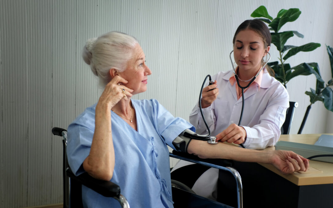 Opiekunowie seniorów – cisi bohaterowie niemieckiego społeczeństwa