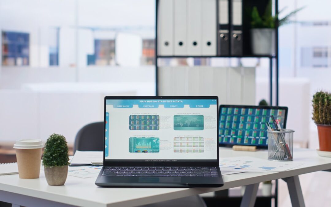 Lekki laptop do pracy i nauki – na co zwrócić uwagę przed zakupem?